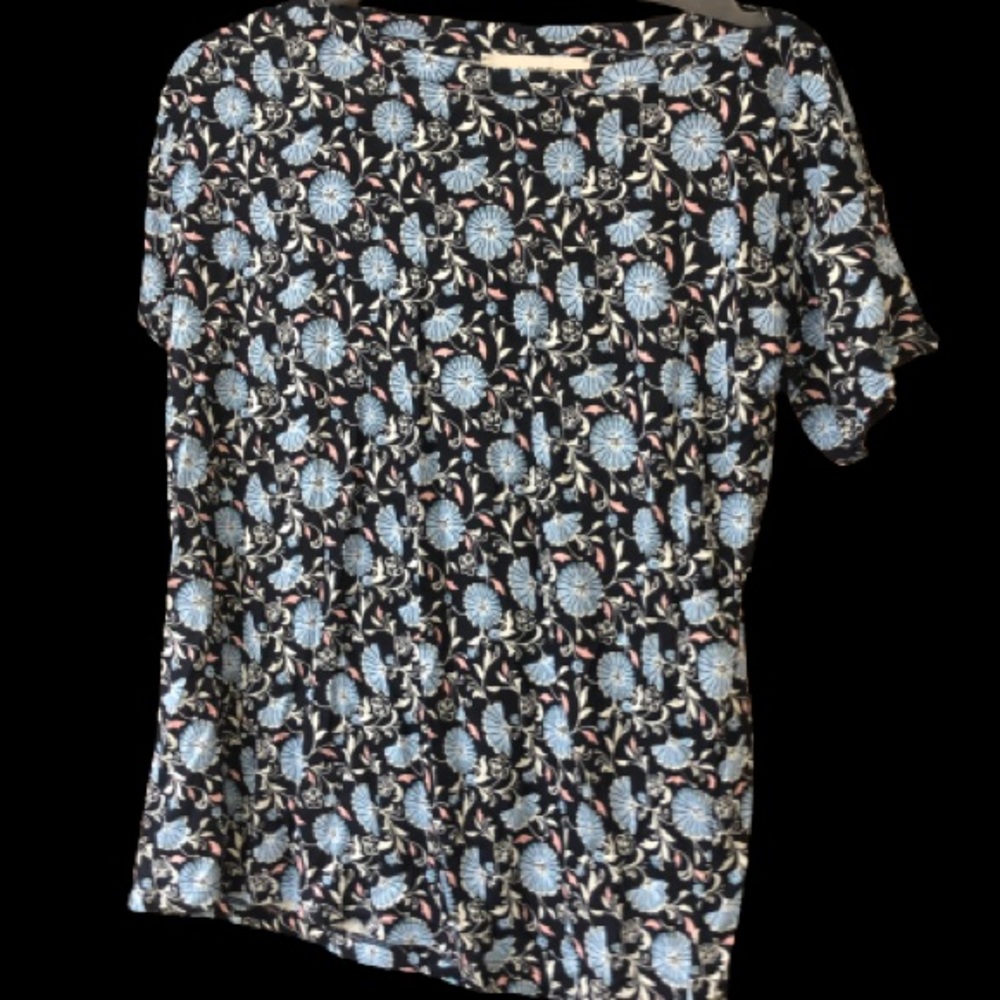 Loft t-shirt